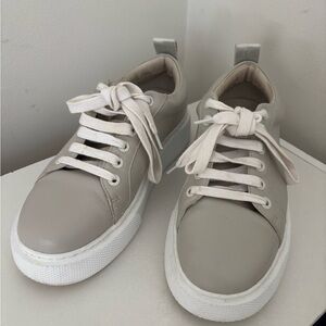 J Slides Casual taupe Lace-Up Sneakers